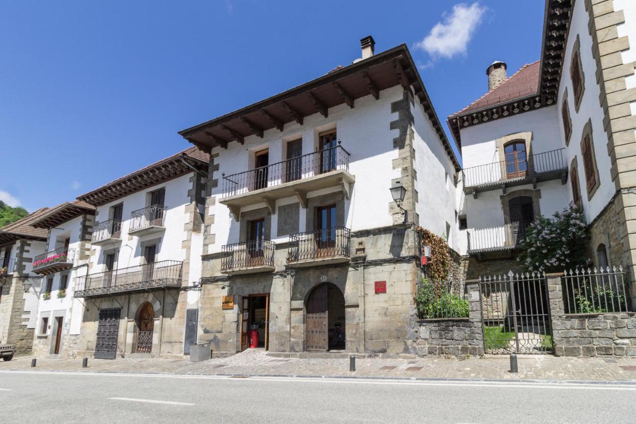 Apartamento Azkoiti Etxea Ochagavia Luaran gambar